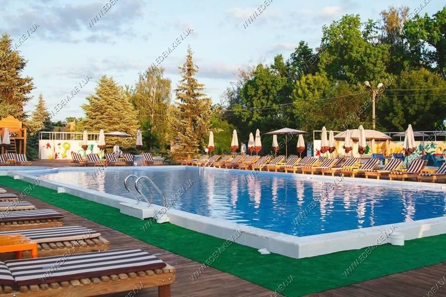 Edem Hotel Chubynske Екстериор снимка