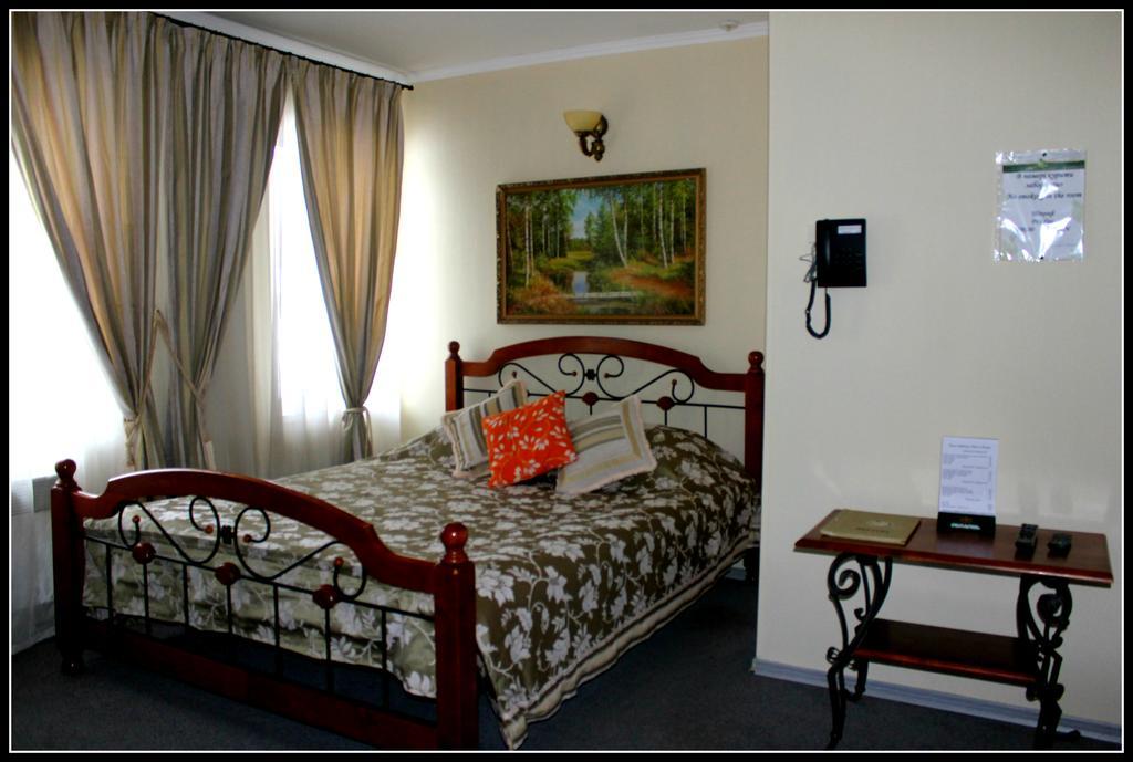 Edem Hotel Chubynske Екстериор снимка