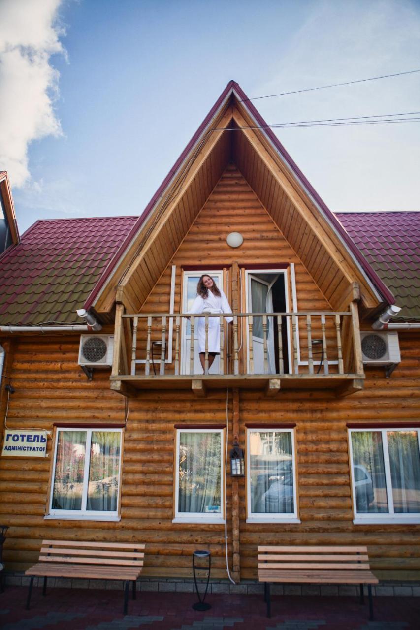Edem Hotel Chubynske Екстериор снимка